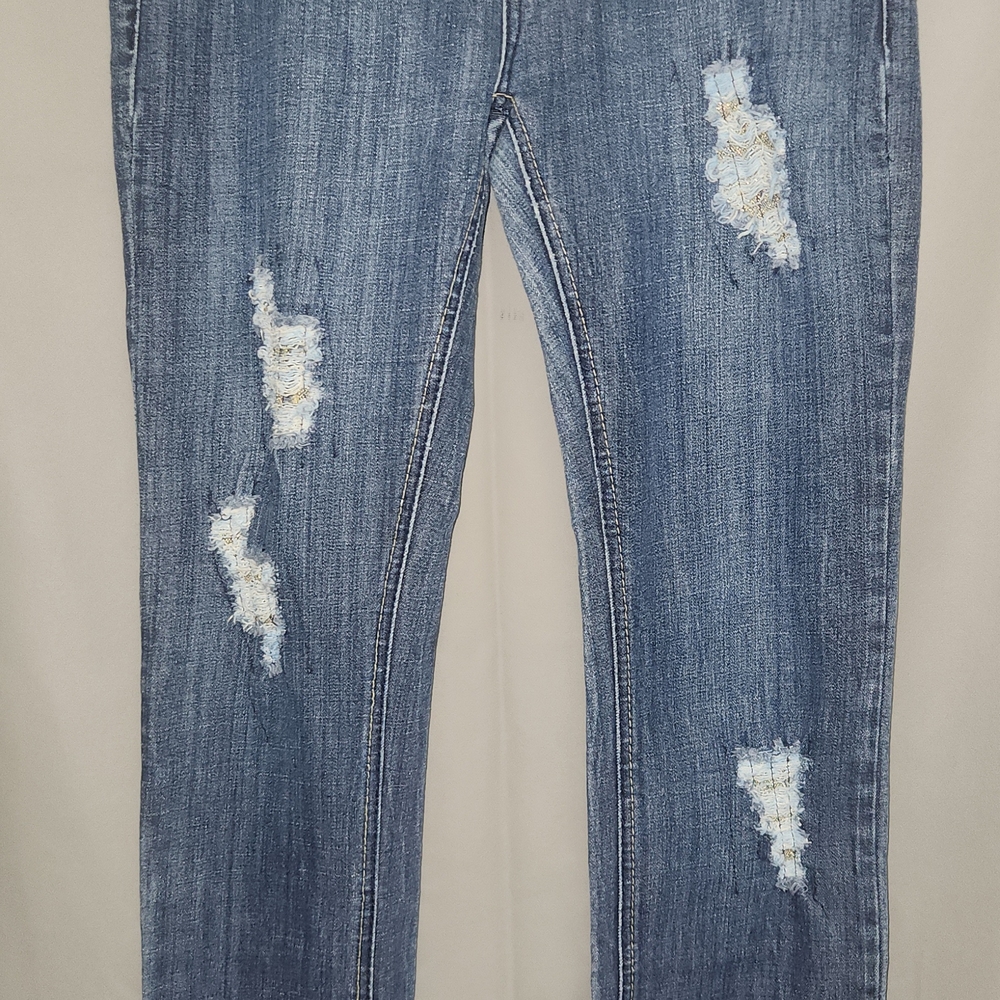 Apple Bottoms Distressed Straight Leg Jeans Size 9/10